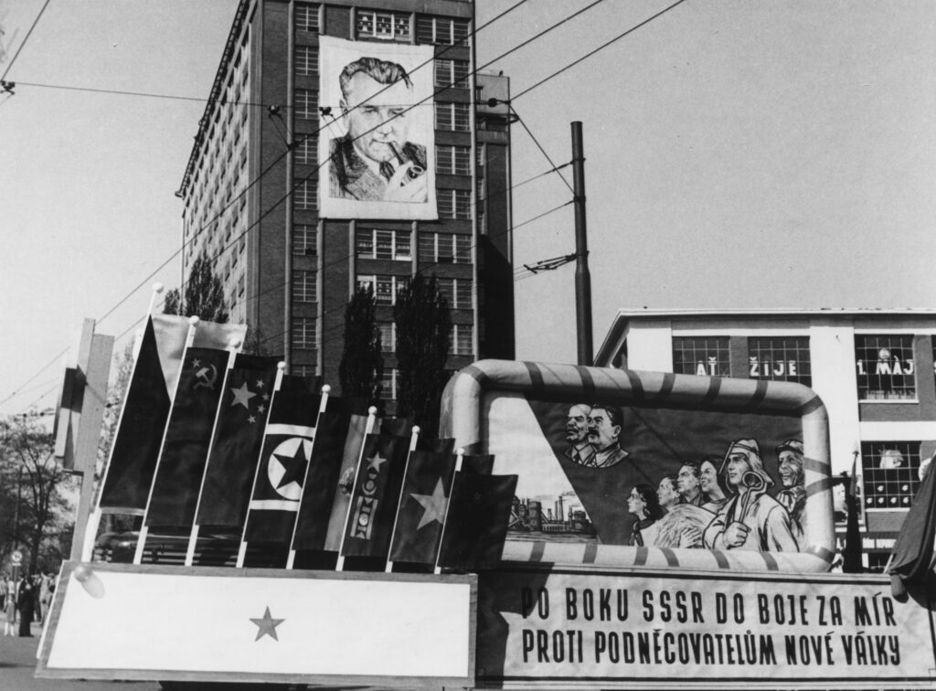 Beseda: budování Gottwaldova